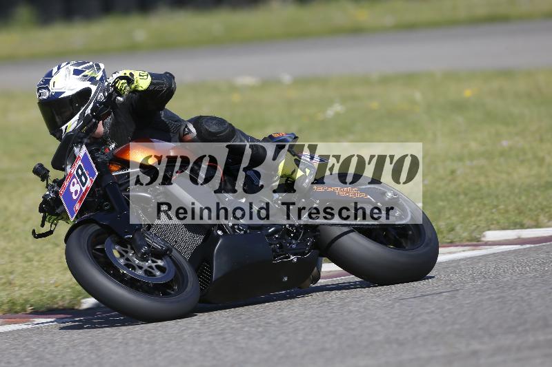 /10 20.04.2026  Pluess Moto Sport ADR/Freies Fahren/88-1